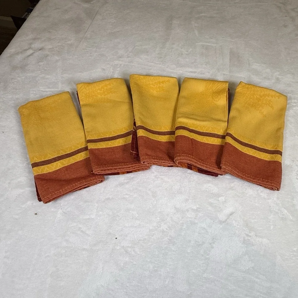 Fall Harvest Cloth Napkins Set of 5 Wheat Jacquard Gold Burgundy 17 Inch